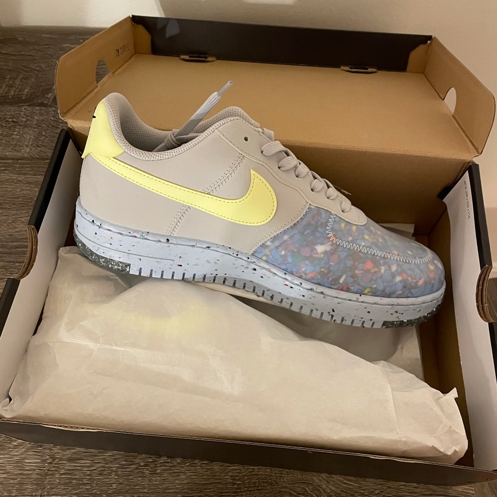 Air Force 1 womens—size 11.5 - Picture 4 of 7